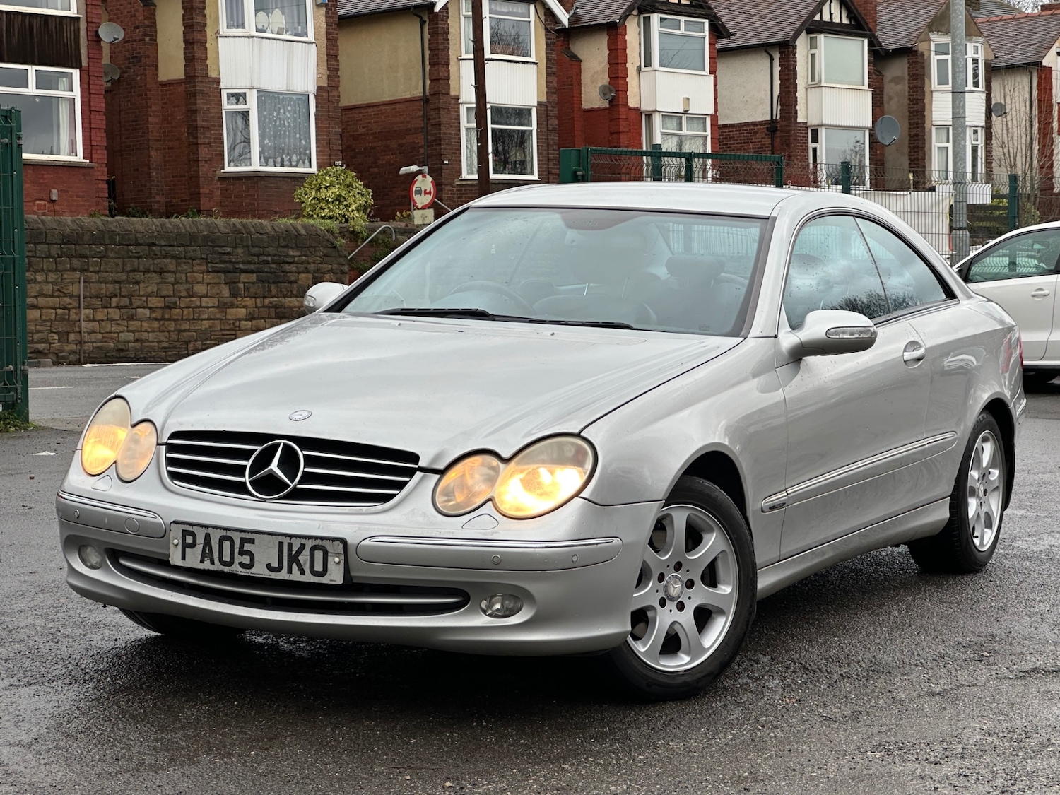 Used Mercedes-Benz CLK 2005 for sale - 76891935: Photo 12