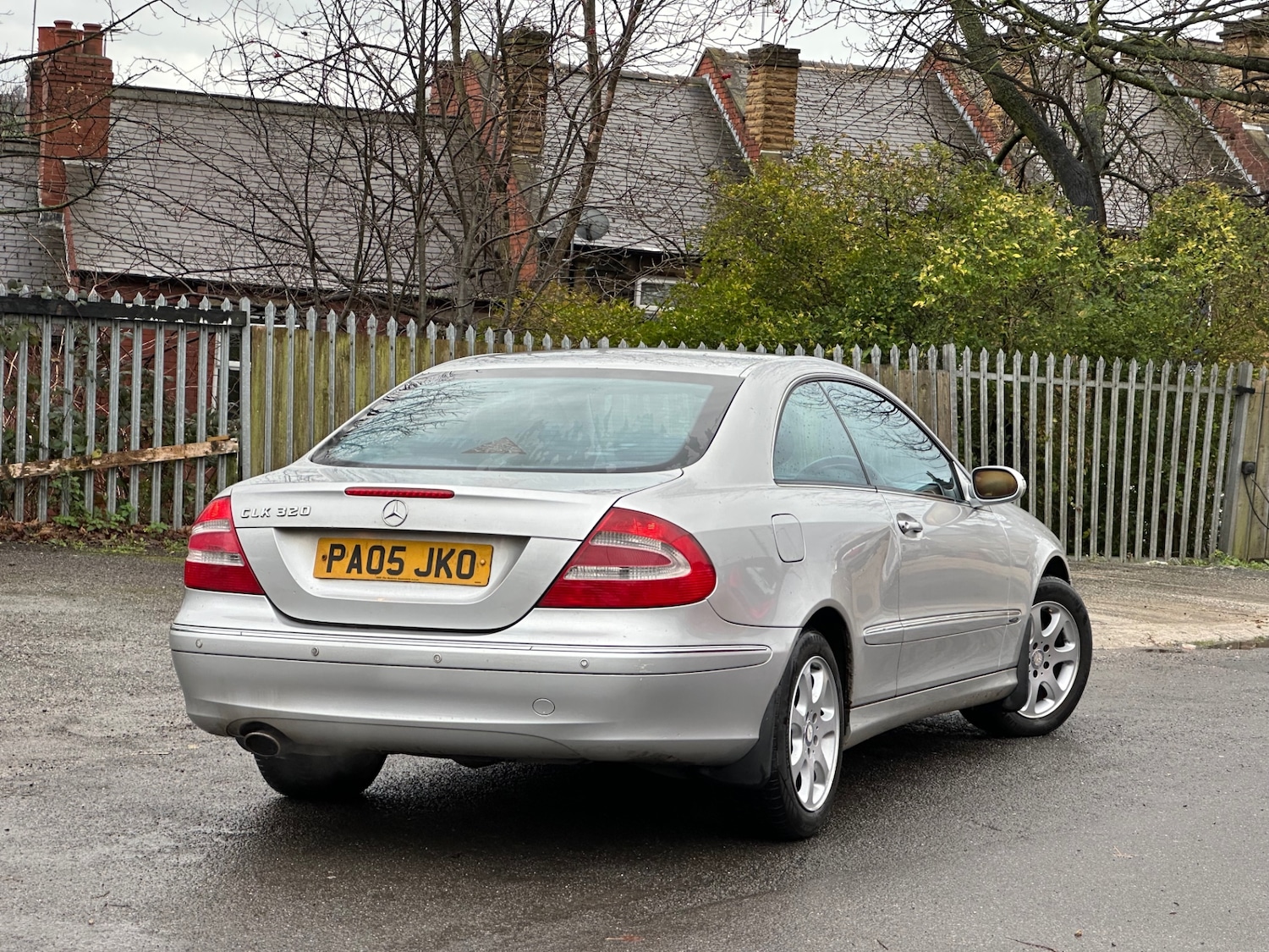 Used Mercedes-Benz CLK 2005 for sale - 76891935: Photo 6