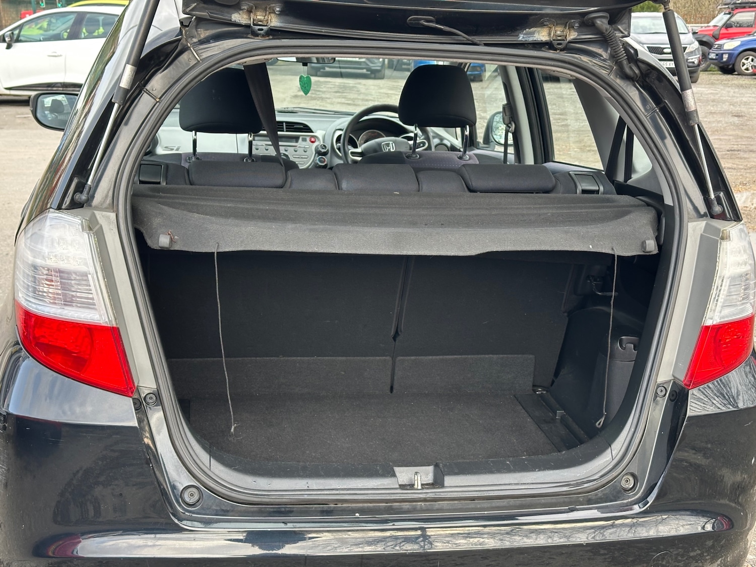 Used Honda Jazz 2010 for sale - 77630960: Photo 13