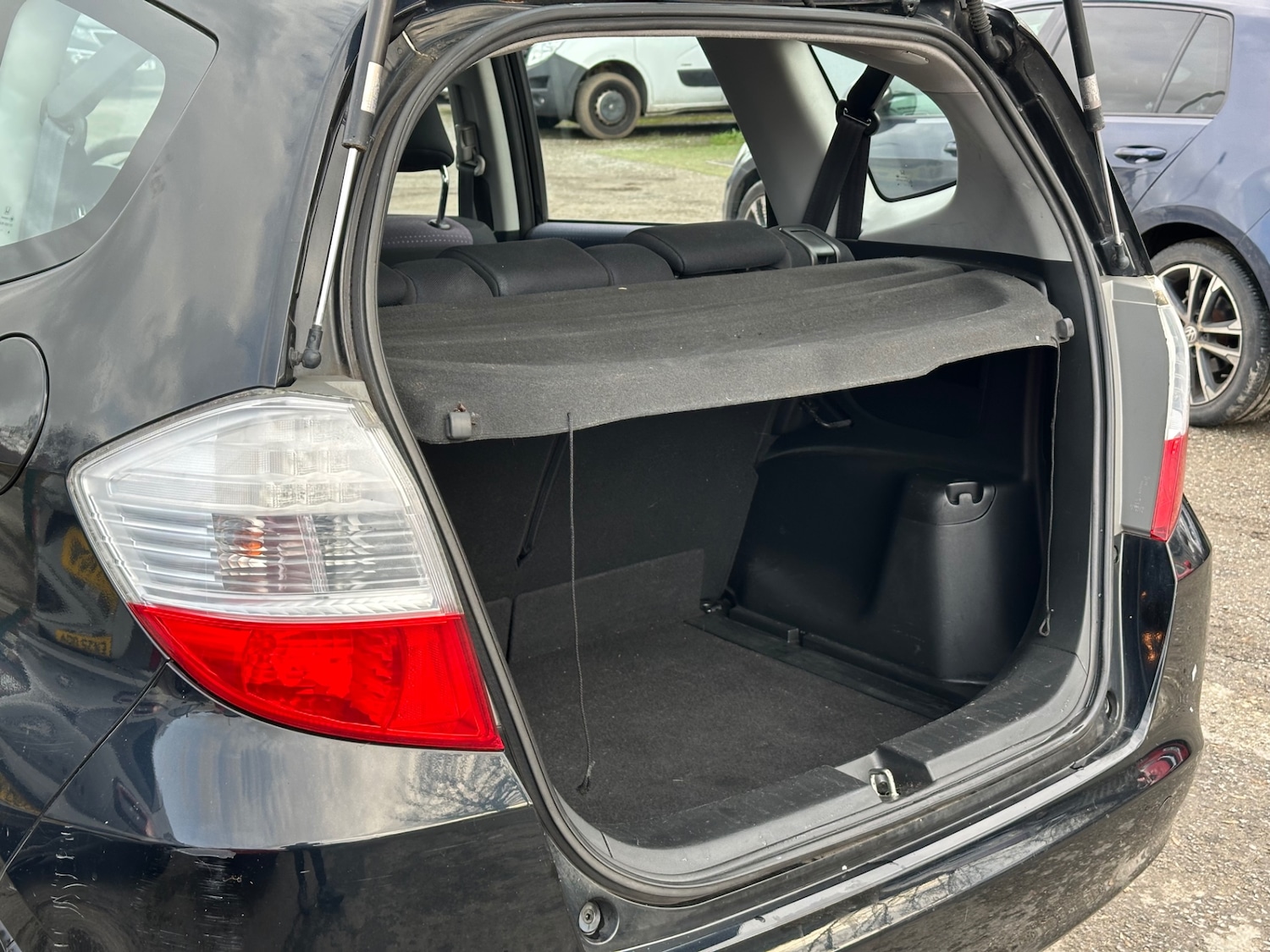 Used Honda Jazz 2010 for sale - 77630960: Photo 14