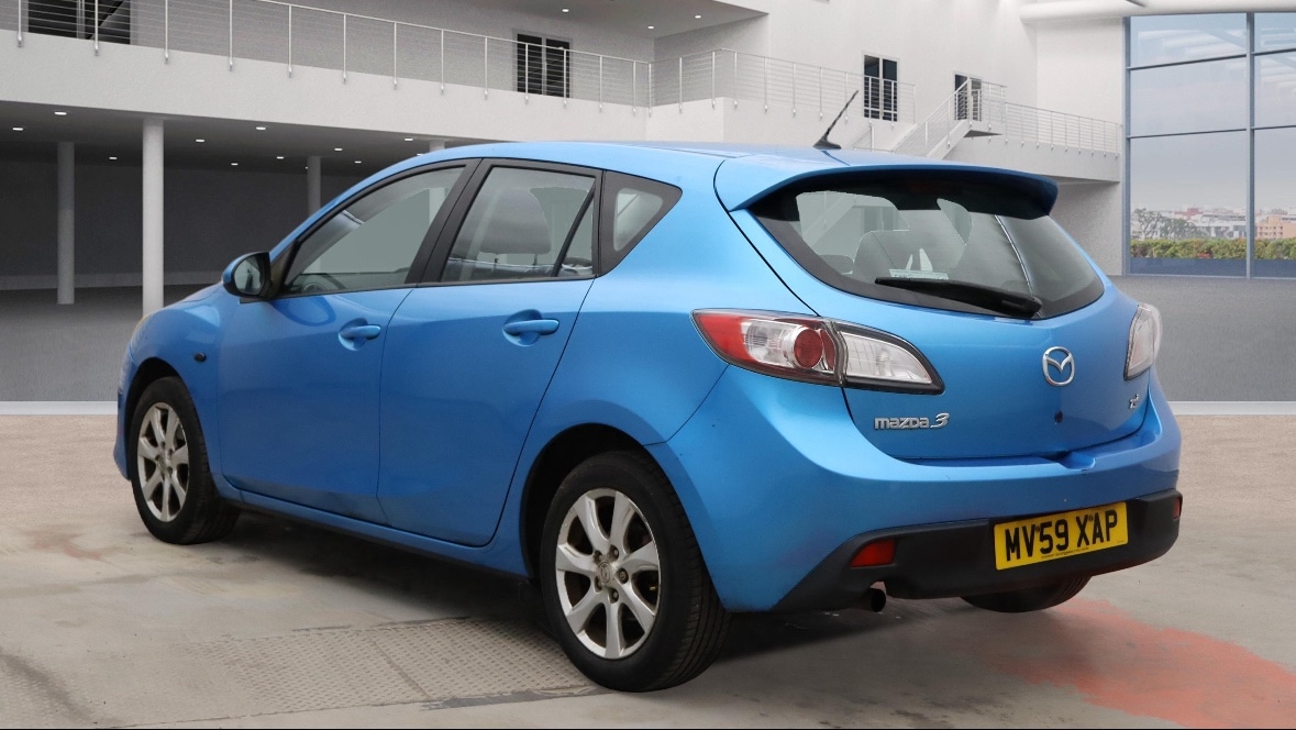 Used Mazda Mazda3 2009 for sale - 77988812: Photo 2