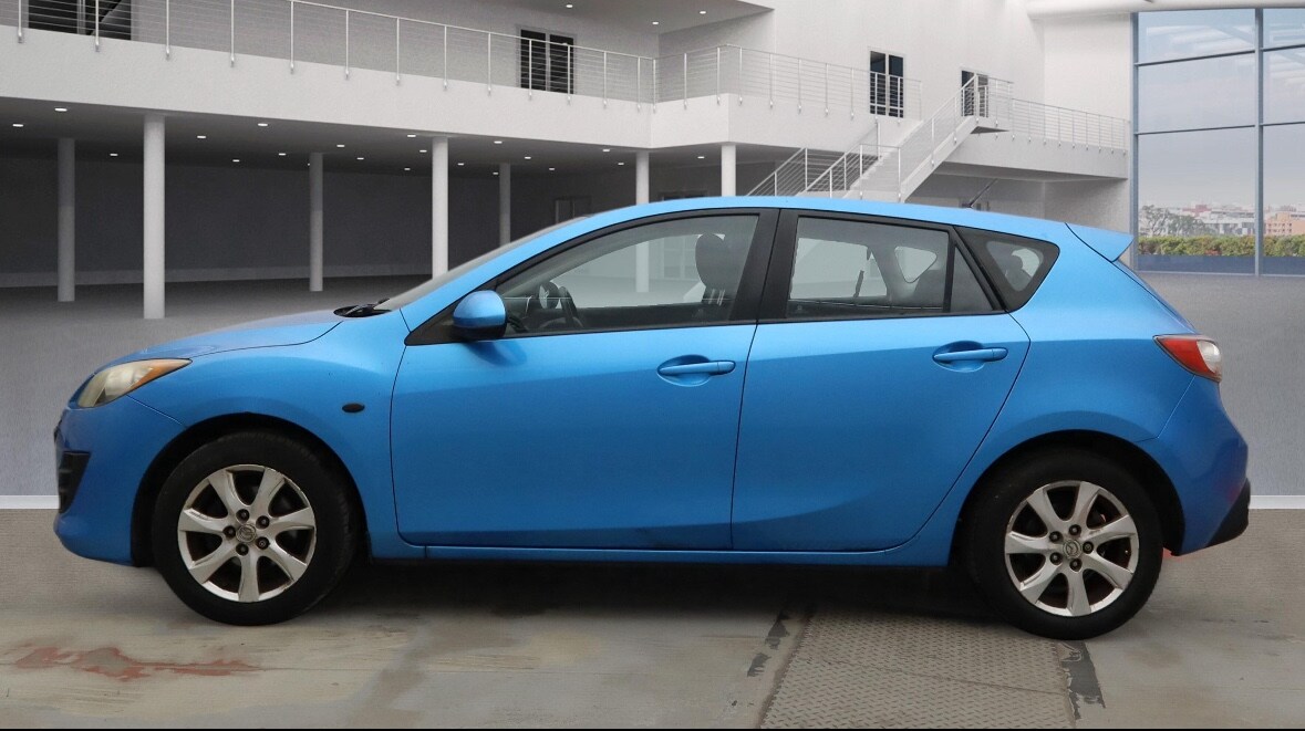 Used Mazda Mazda3 2009 for sale - 77988812: Photo 5