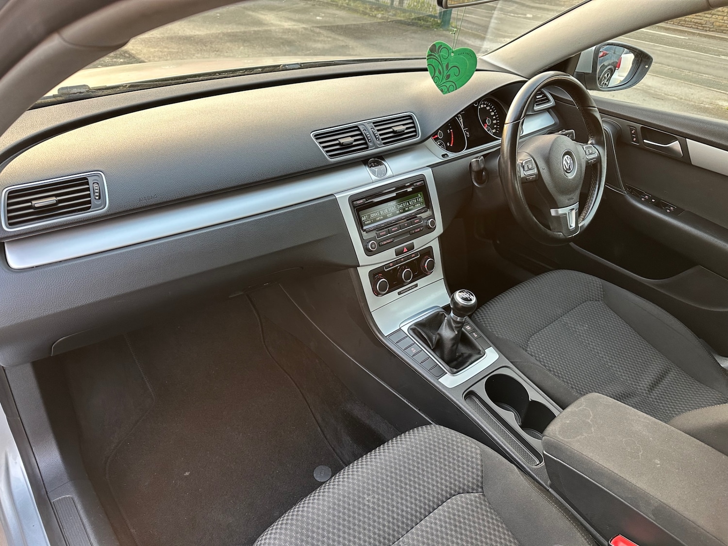 Used Volkswagen Passat 2012 for sale - 77012977: Photo 21