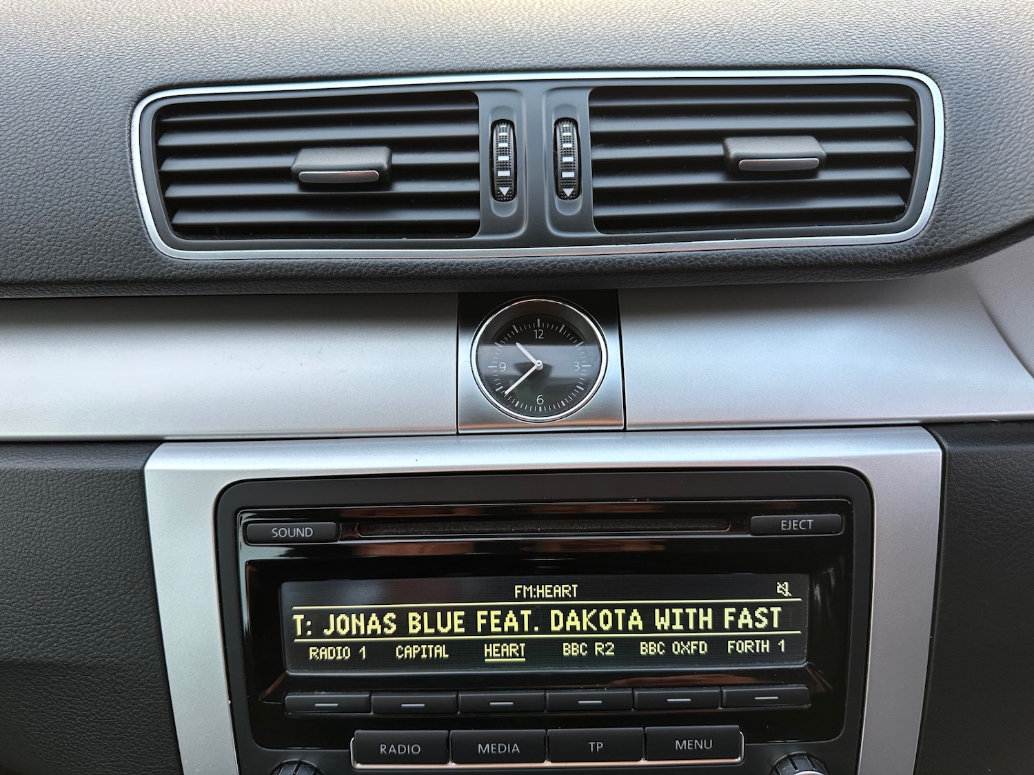 Used Volkswagen Passat 2012 for sale - 77012977: Photo 28