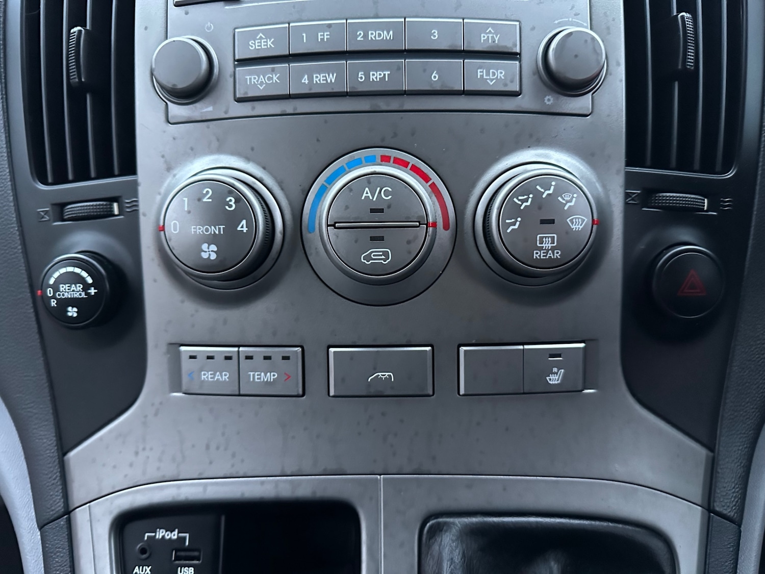 Used Hyundai i800 2011 for sale - 76894502: Photo 27