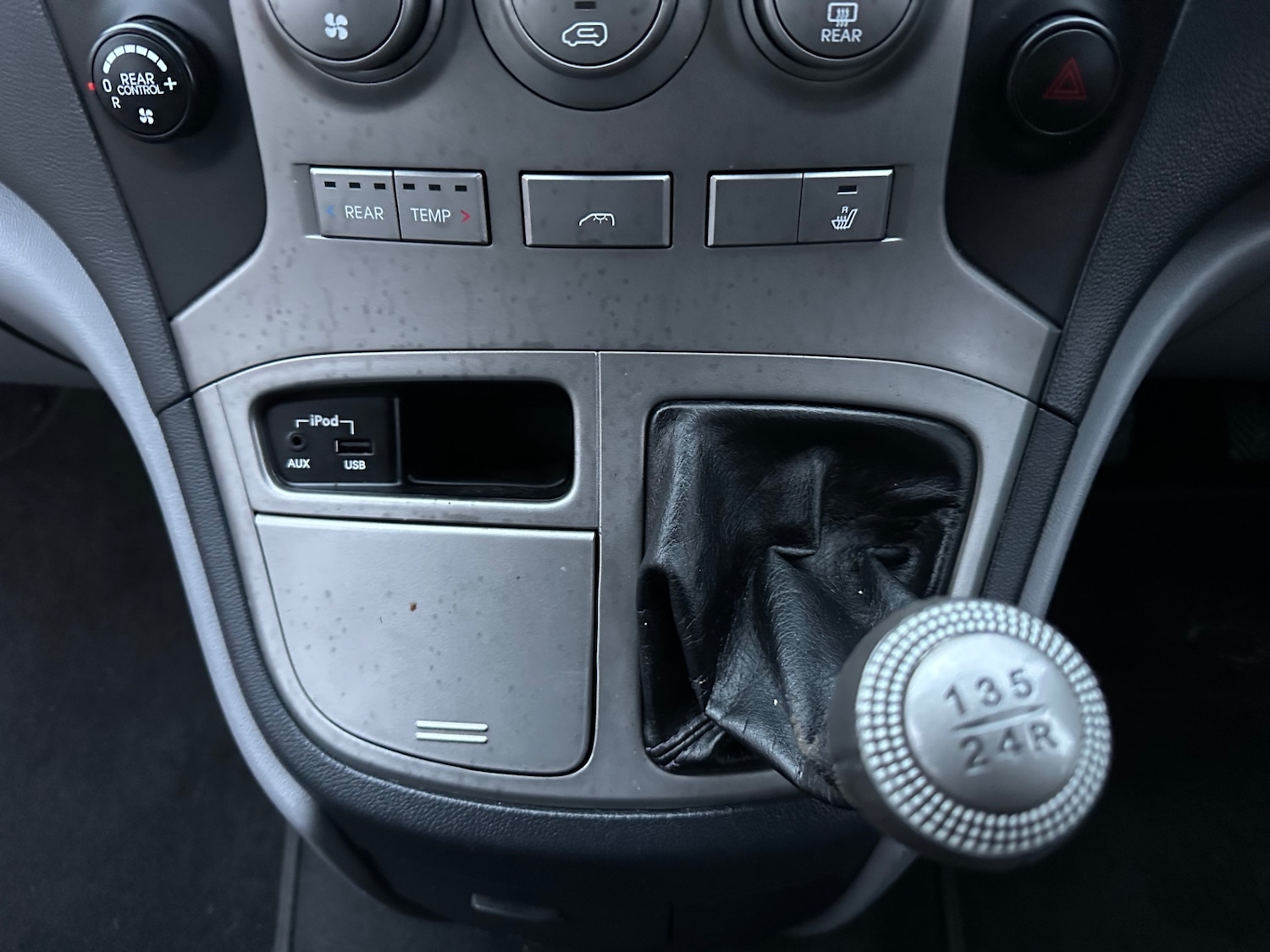 Used Hyundai i800 2011 for sale - 76894502: Photo 28