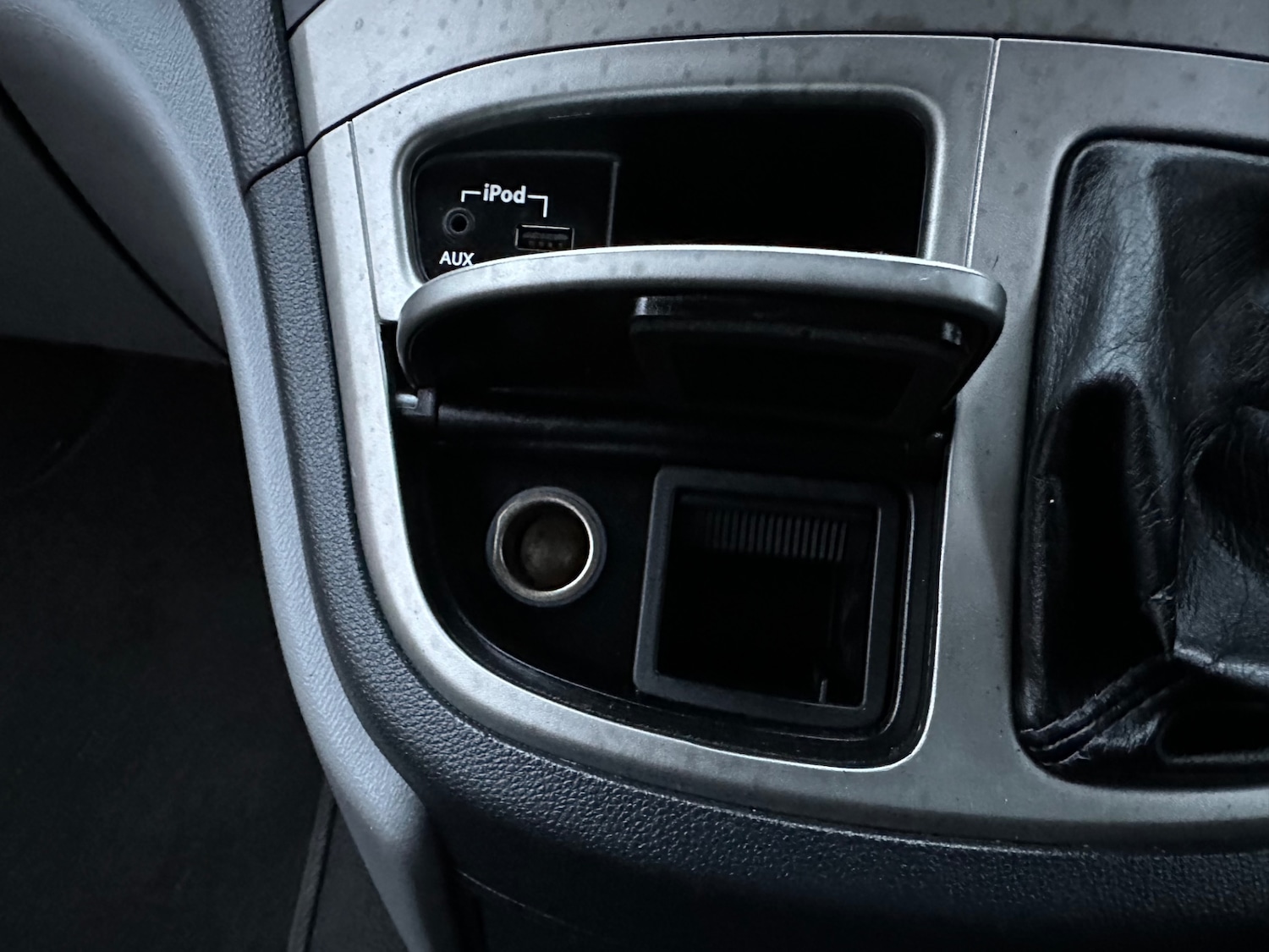 Used Hyundai i800 2011 for sale - 76894502: Photo 29