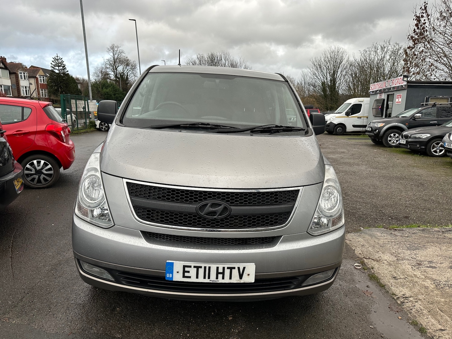 Used Hyundai i800 2011 for sale - 76894502: Photo 3
