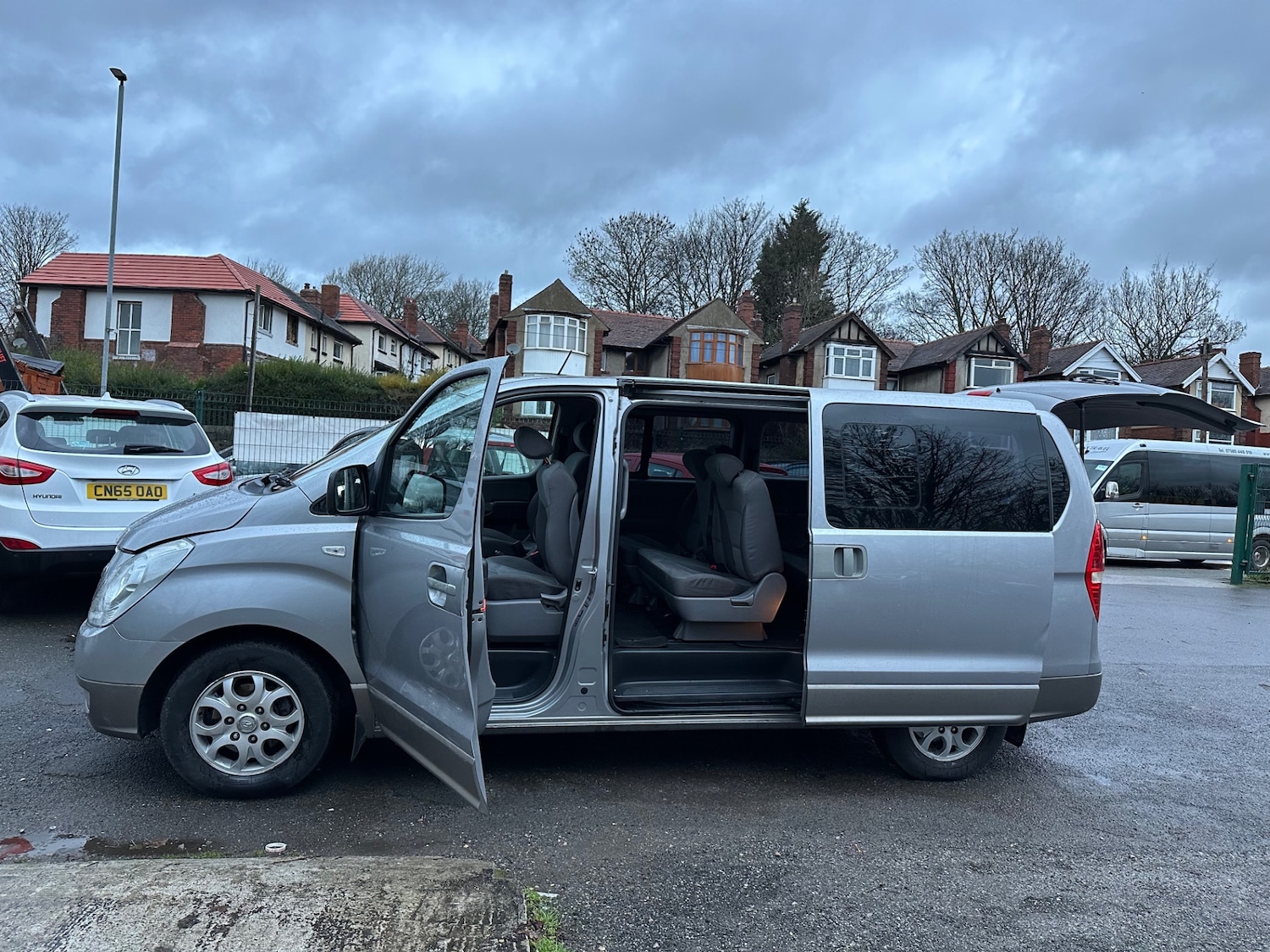 Used Hyundai i800 2011 for sale - 76894502: Photo 38