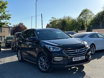 Used Hyundai Santa Fe 2017 for sale - 78454399: Photo