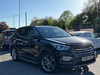 Used Hyundai Santa Fe 2017 for sale - 78454399: Photo