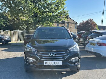 Used Hyundai Santa Fe 2017 for sale - 78454399: Photo