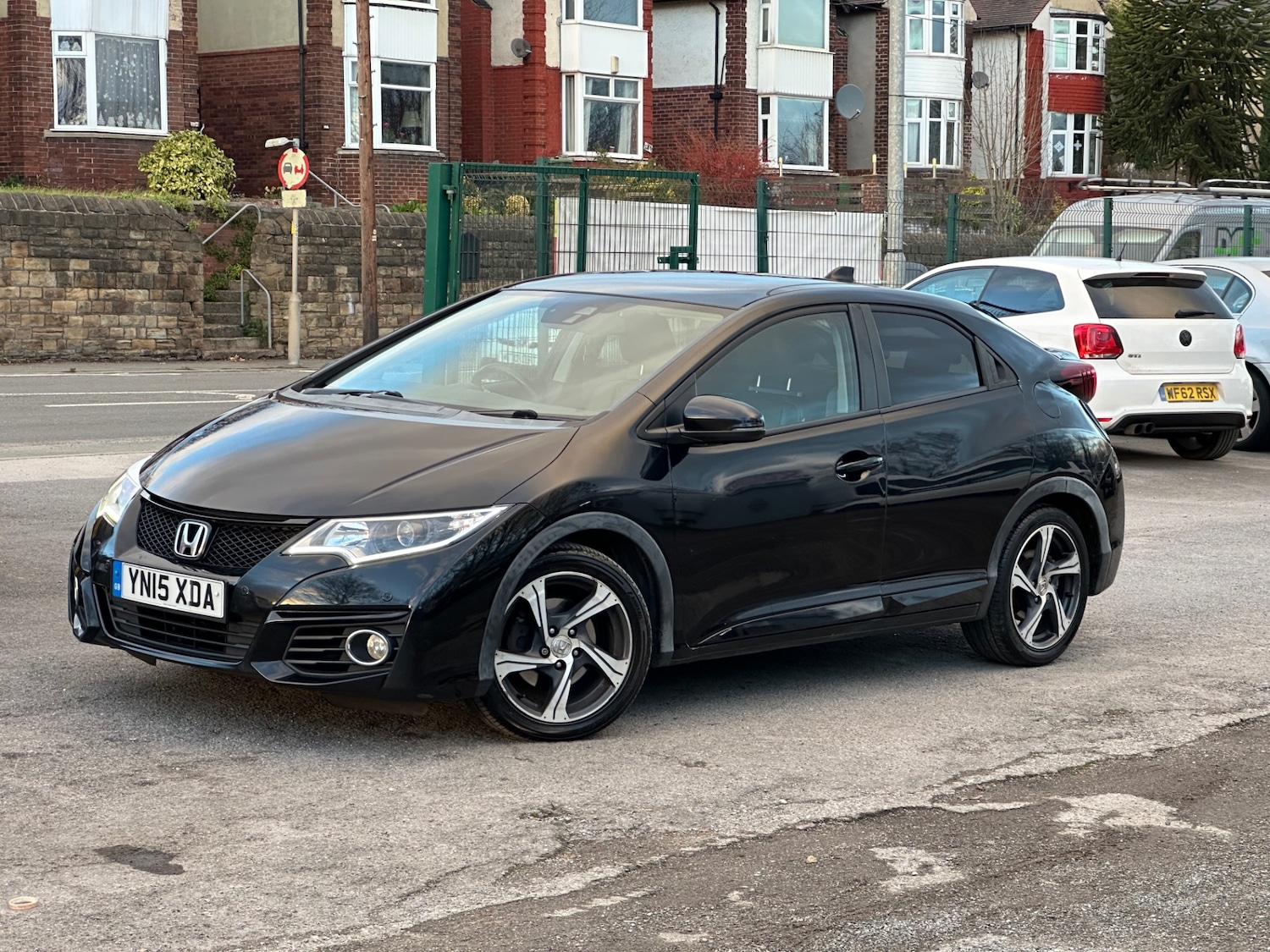 Used Honda Civic 2015 for sale - 76911484: Photo 2