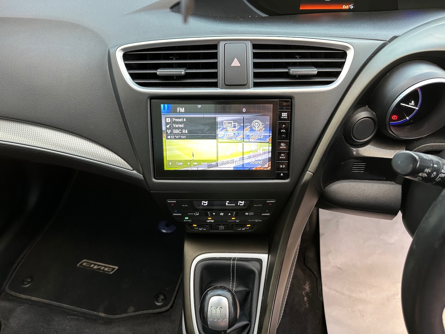 Used Honda Civic 2015 for sale - 76911484: Photo 24