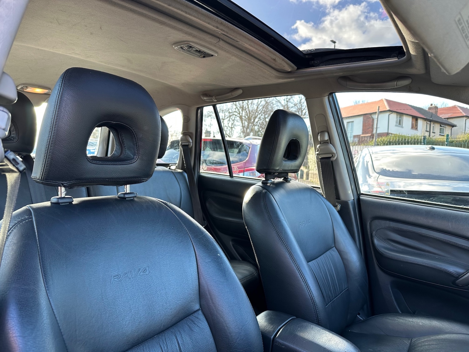 Used Toyota RAV4 2004 for sale - 77890535: Photo 12