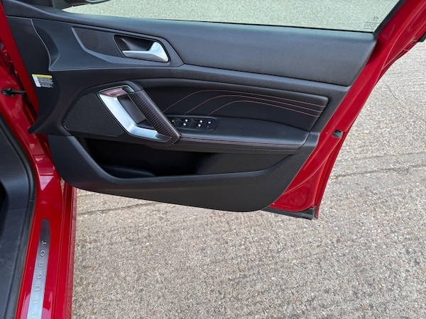 Used Peugeot 308 2017 for sale - 74489306: Photo 13