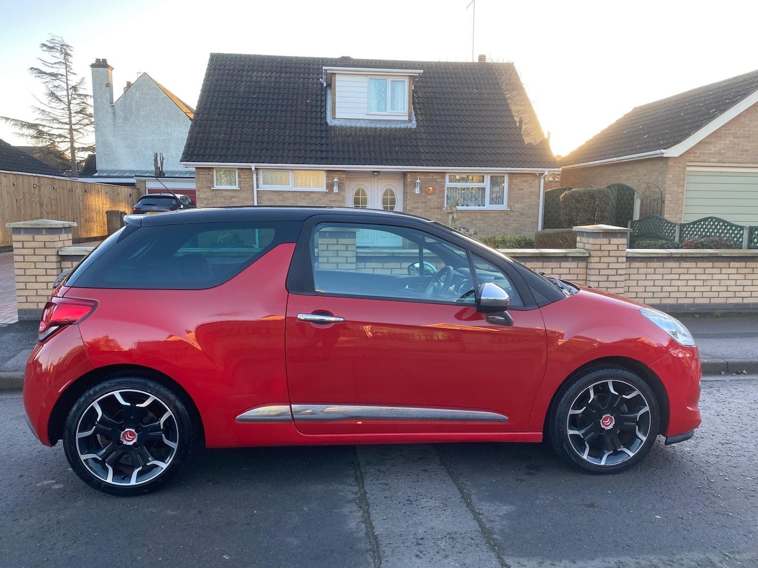 Used Citroen DS3 2012 for sale - 76802150: Photo 3