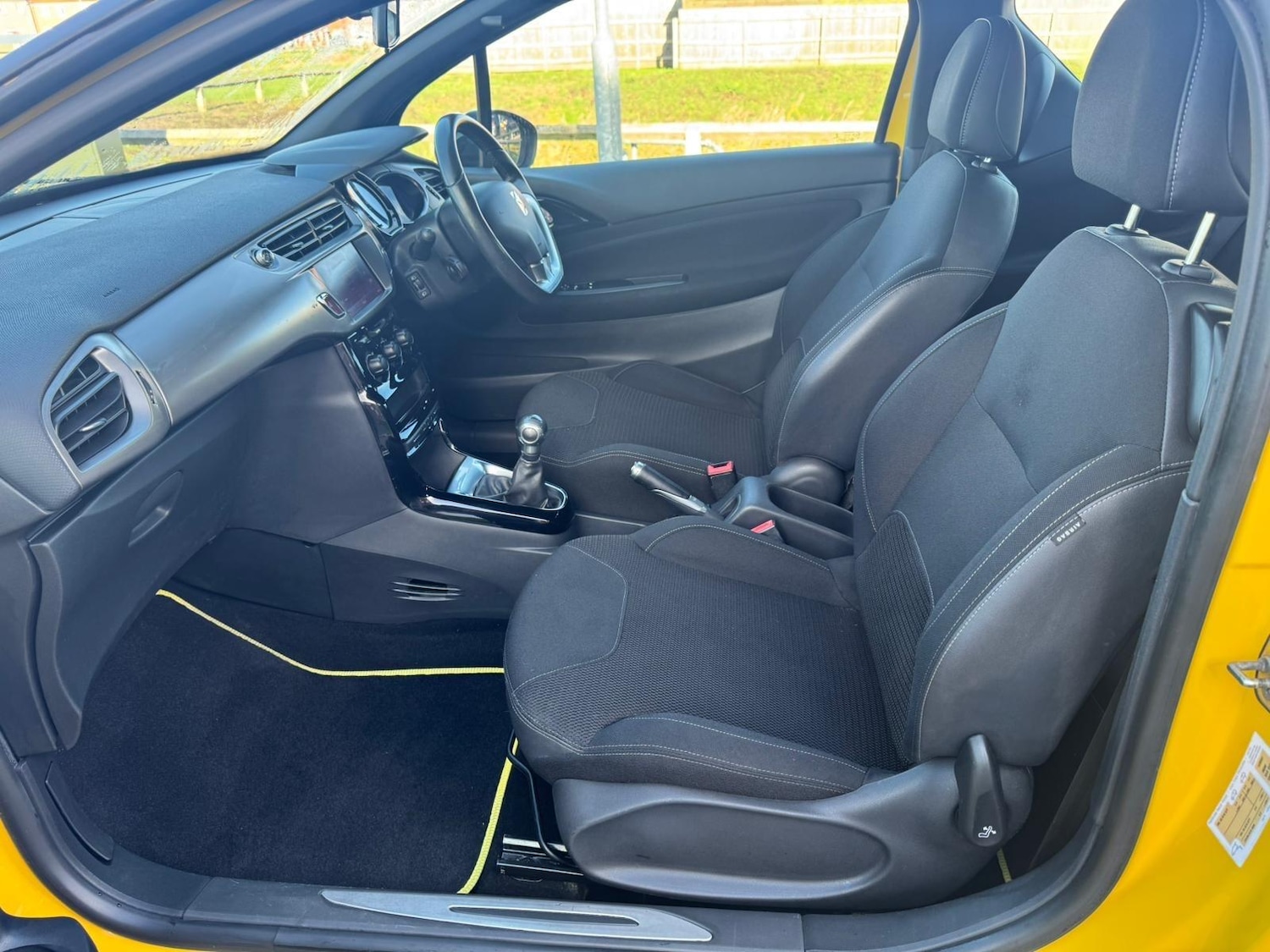 Used DS Automobiles DS 3 2016 for sale - 76440916: Photo 3