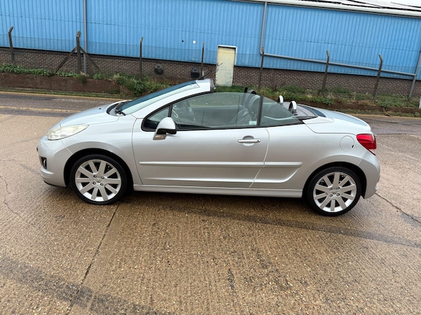 Used Peugeot 207 CC 2010 for sale - 76167518: Photo 11
