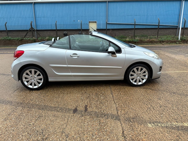 Used Peugeot 207 CC 2010 for sale - 76167518: Photo 18