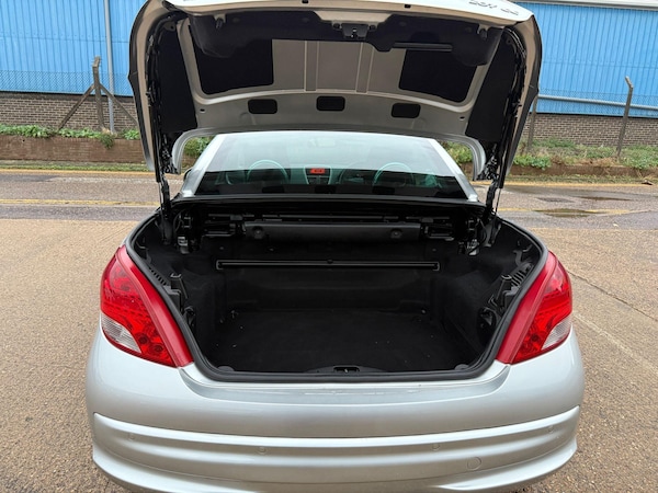 Used Peugeot 207 CC 2010 for sale - 76167518: Photo 19