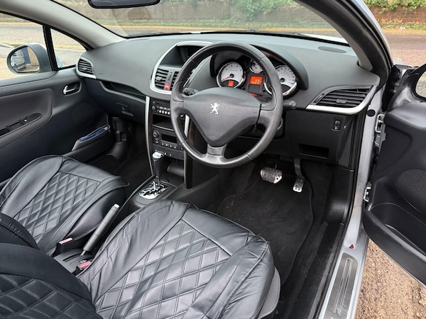 Used Peugeot 207 CC 2010 for sale - 76167518: Photo 24