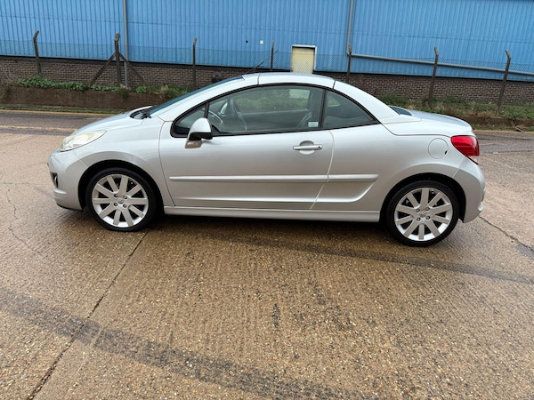 Used Peugeot 207 CC 2010 for sale - 76167518: Photo 7