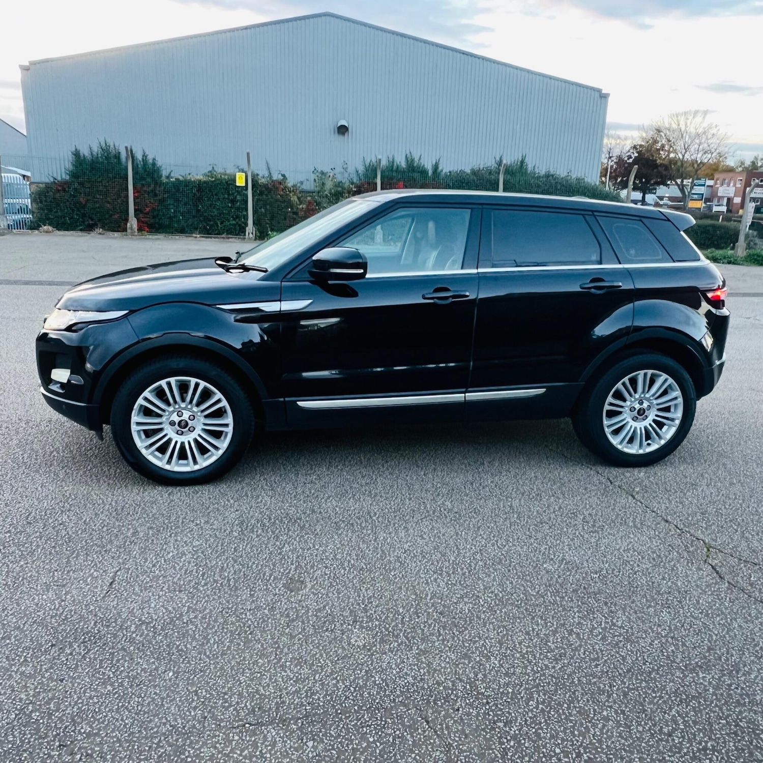 Used Land Rover Range Rover Evoque 2013 for sale - 76388977: Photo 8