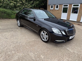 Used Mercedes-Benz E Class 2011 for sale - 78260862: Photo