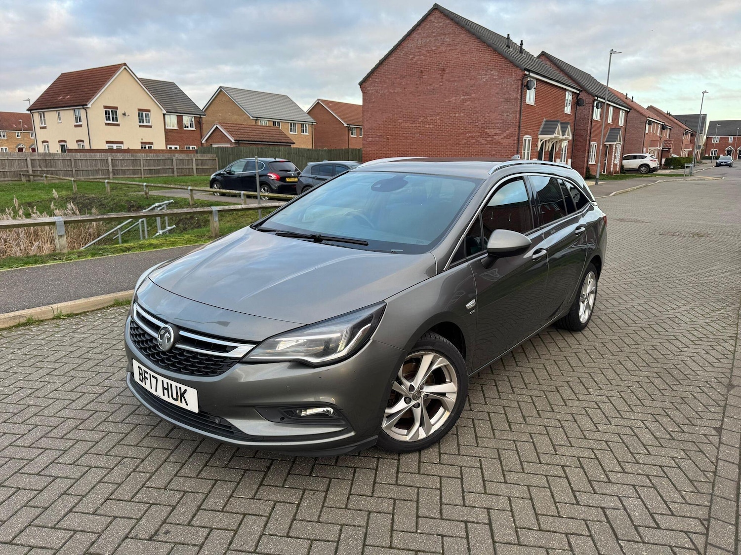 Used Vauxhall Astra 2017 for sale - 76913558: Photo 3
