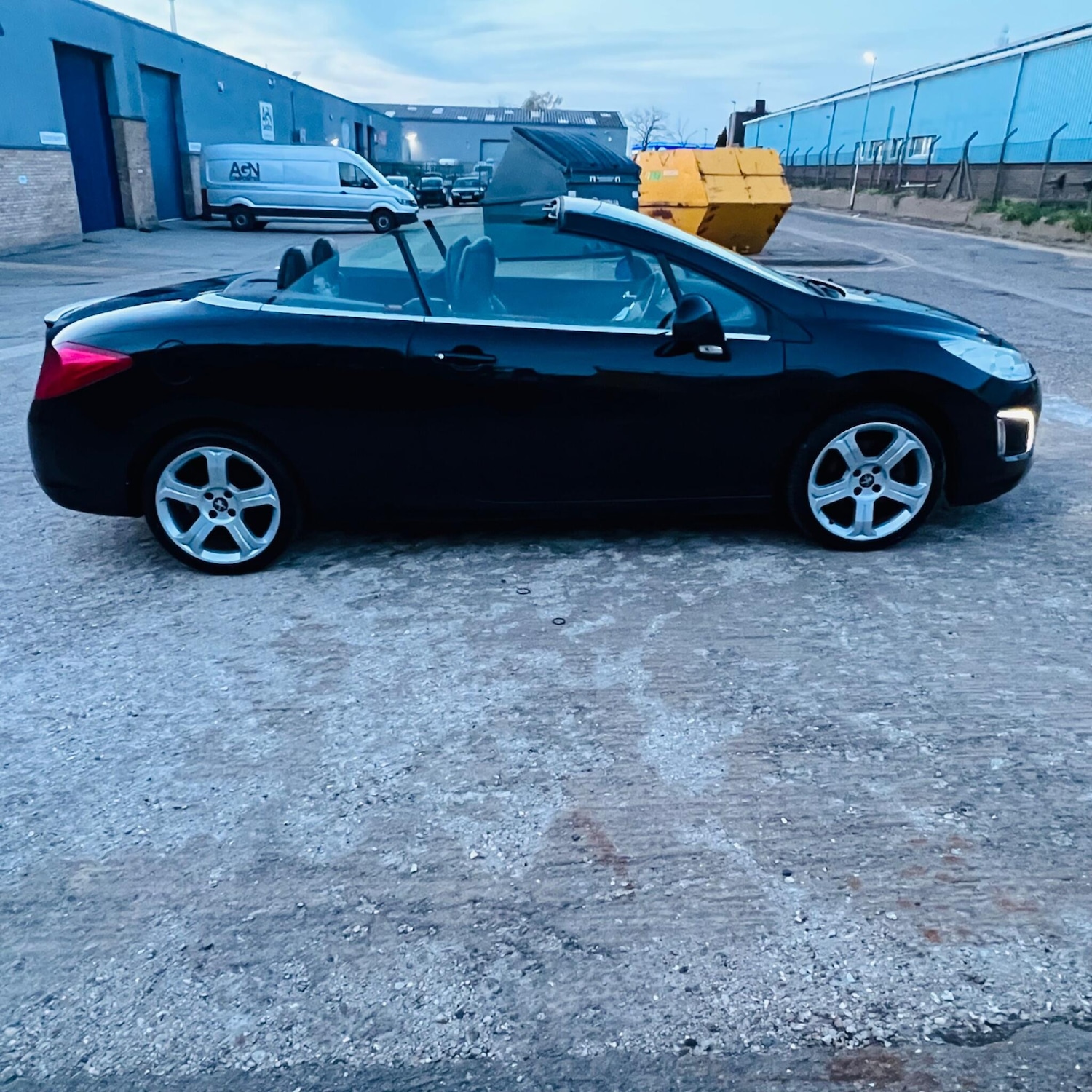 Used Peugeot 308 2014 for sale - 78157924: Photo 19