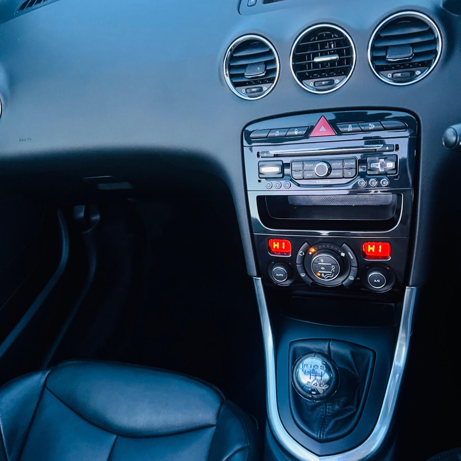 Used Peugeot 308 2014 for sale - 78157924: Photo 6