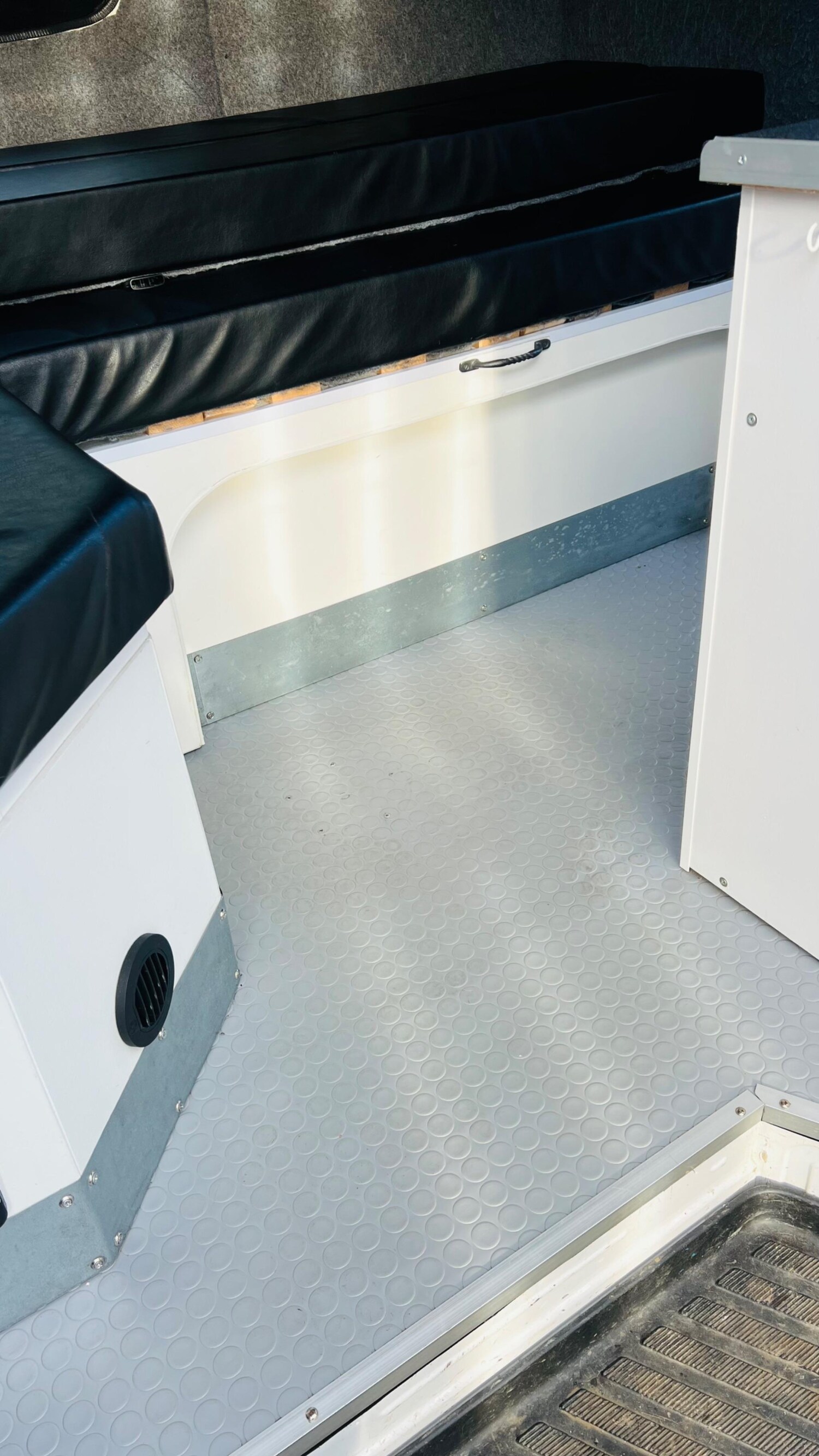 Used Volkswagen Crafter 2013 for sale - 76597053: Photo 18