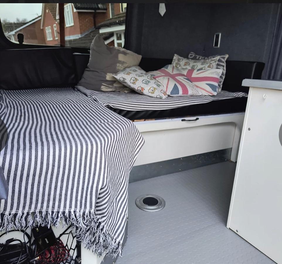 Used Volkswagen Crafter 2013 for sale - 76597053: Photo 2