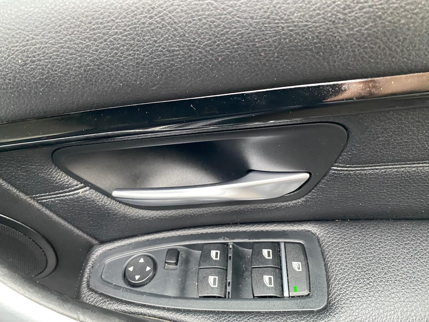 Used BMW 3 Series 2017 for sale - 77537320: Photo 13