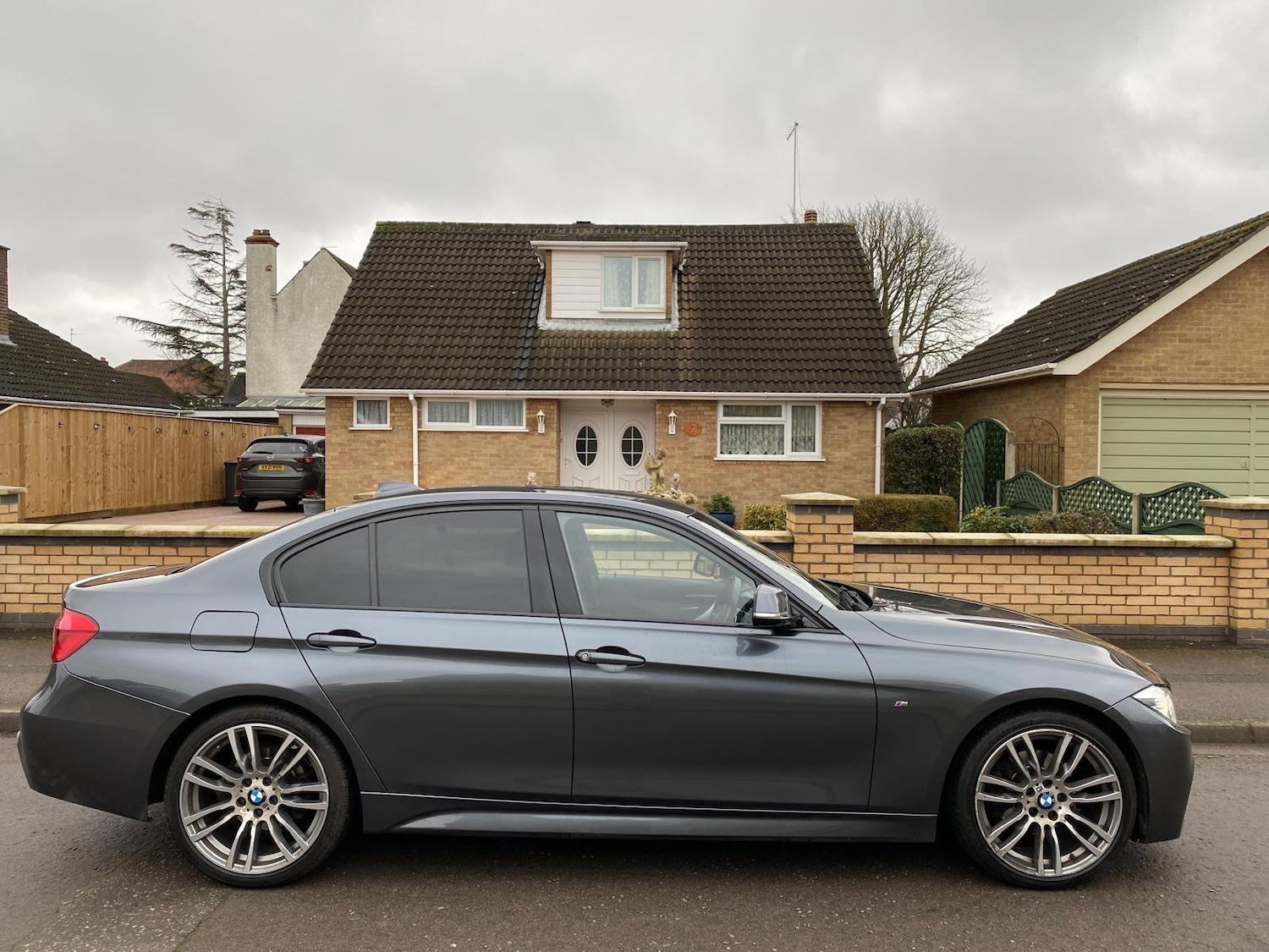 Used BMW 3 Series 2017 for sale - 77537320: Photo 4