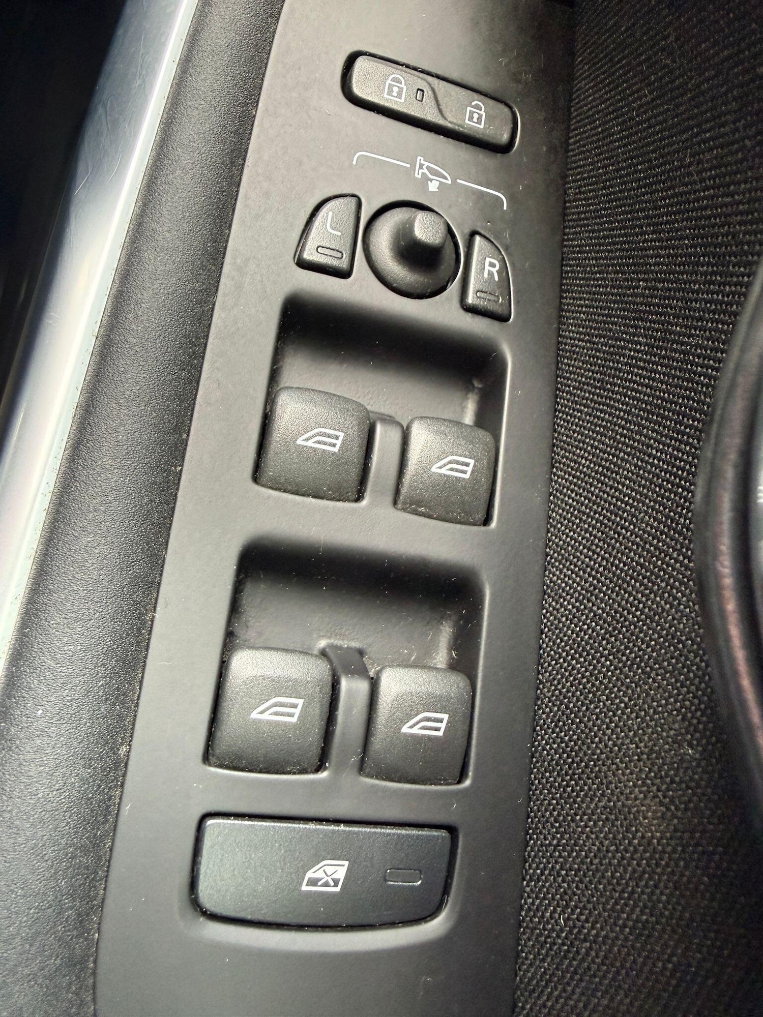 Used Volvo V40 2014 for sale - 76644627: Photo 10