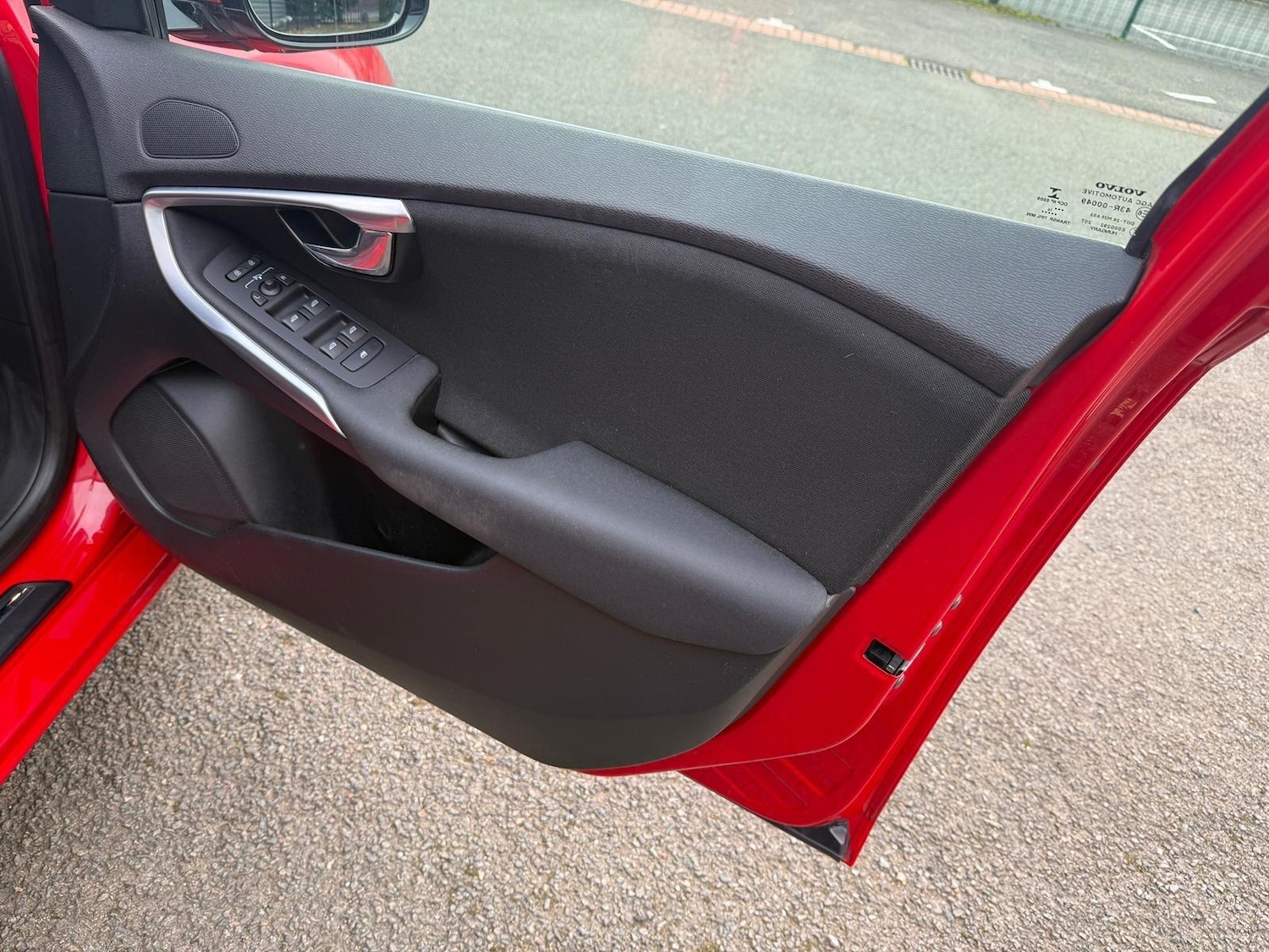 Used Volvo V40 2014 for sale - 76644627: Photo 11