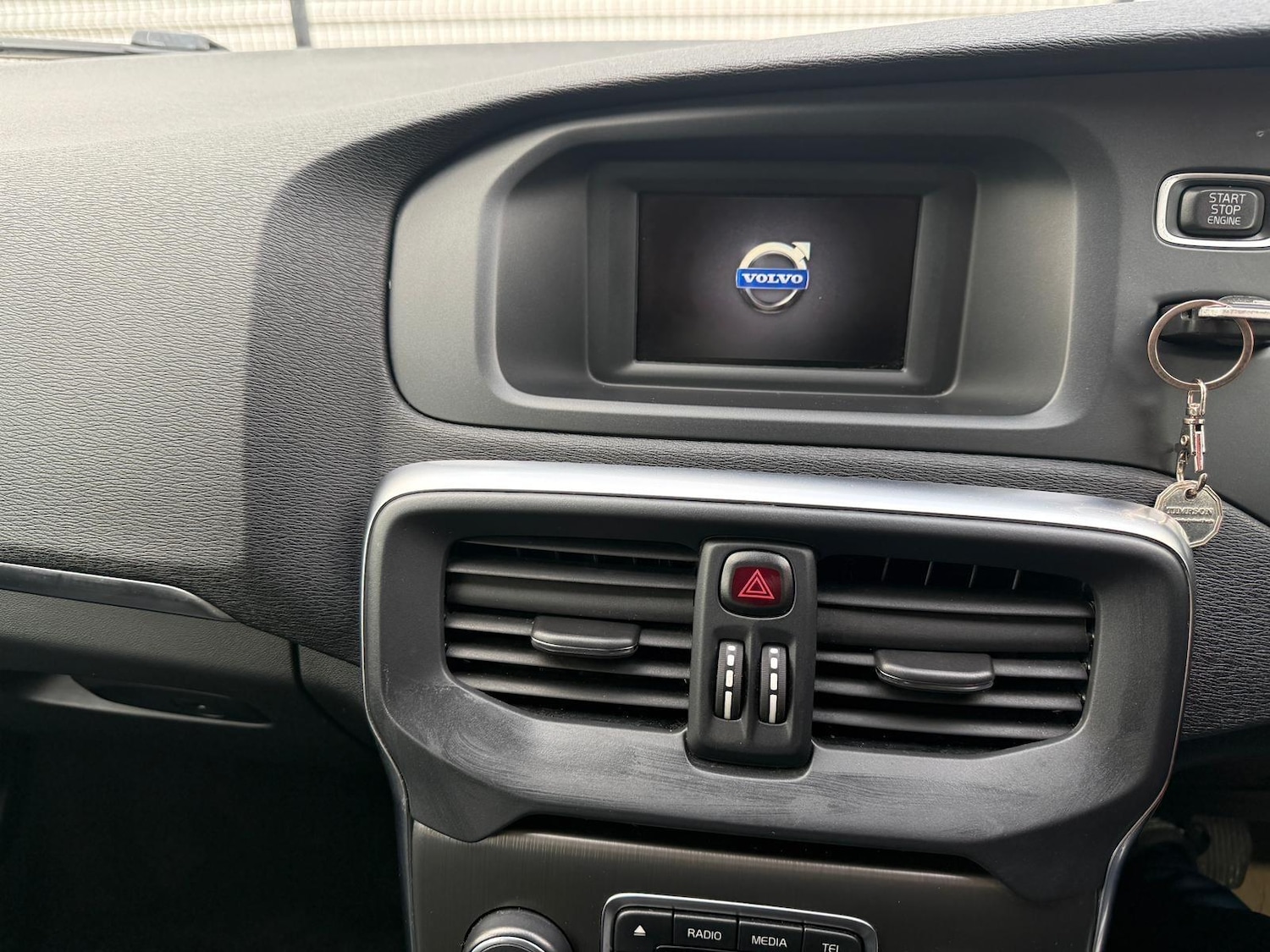 Used Volvo V40 2014 for sale - 76644627: Photo 16