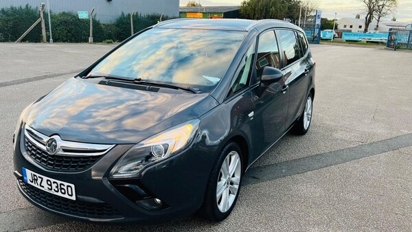 Used Vauxhall Zafira Tourer 2015 for sale - 74409825: Photo 1