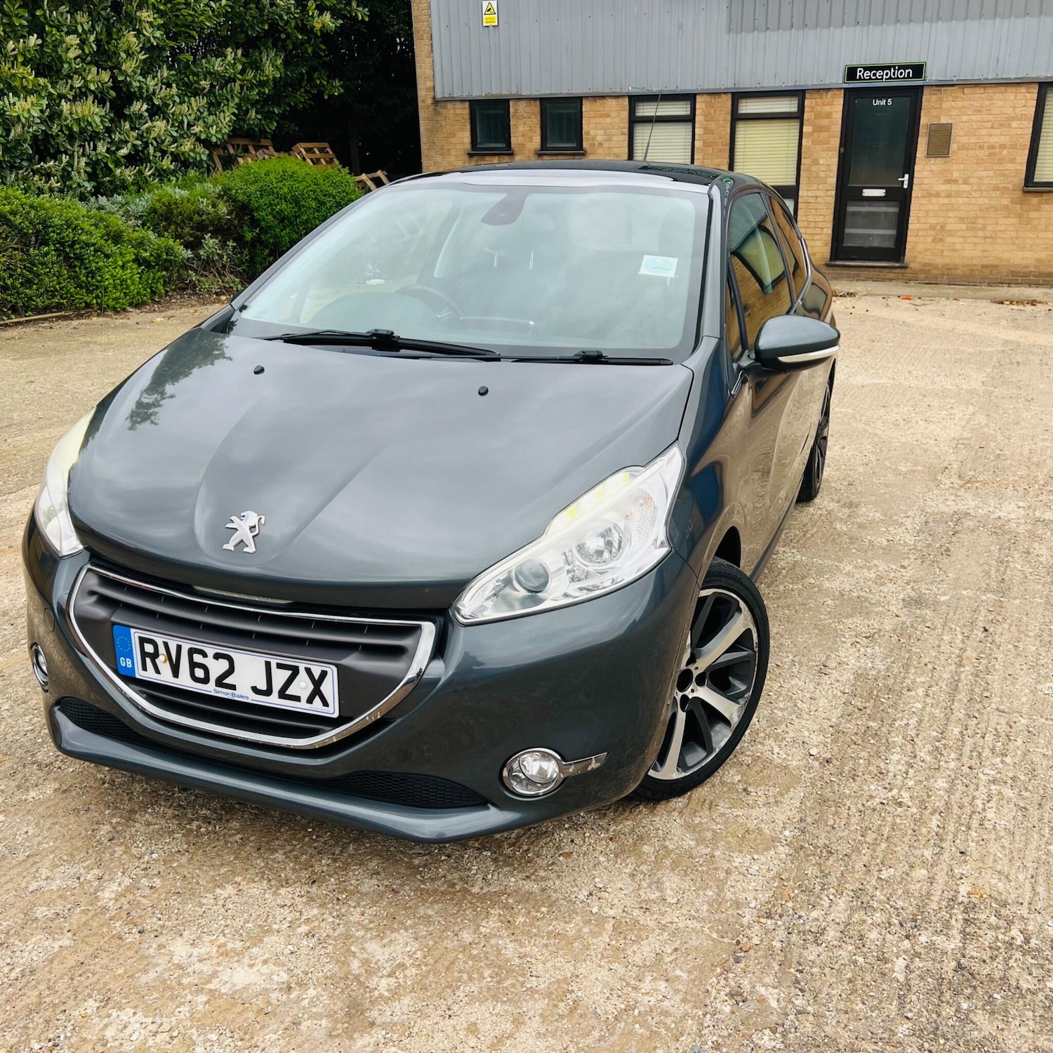 Used Peugeot 208 for sale - 78141424: Photo 2
