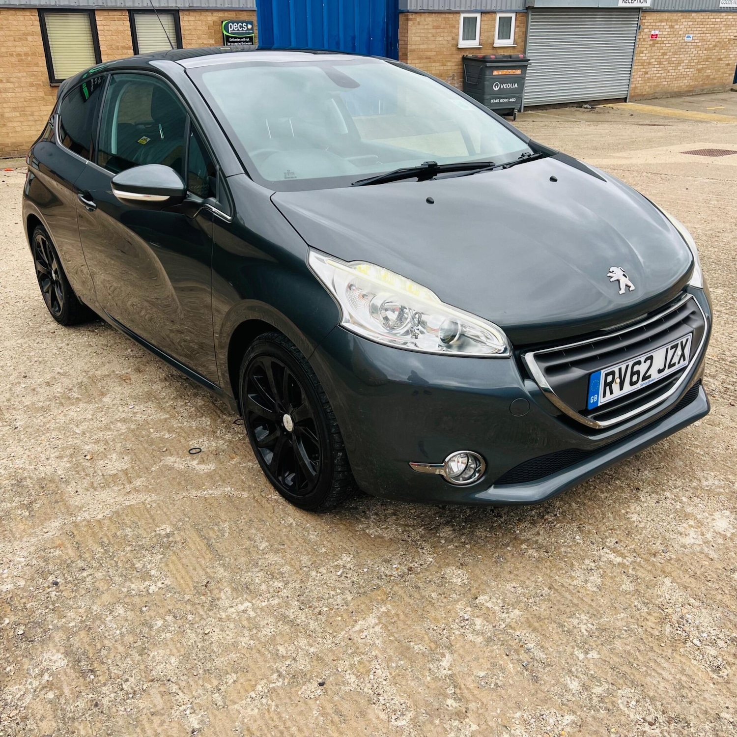 Used Peugeot 208 for sale - 78141424: Photo 4