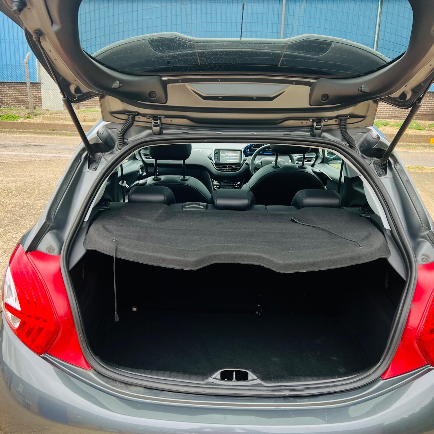 Used Peugeot 208 for sale - 78141424: Photo 9