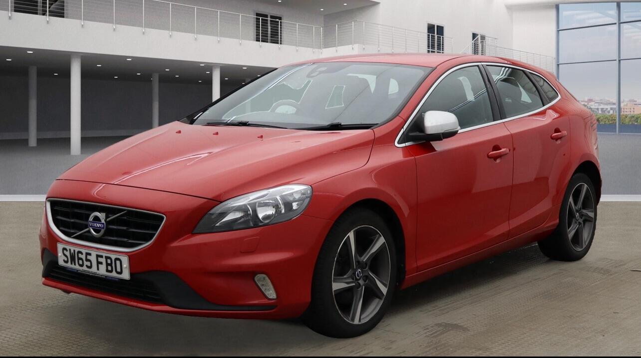 Used Volvo V40 2015 for sale - 76855764: Photo 1