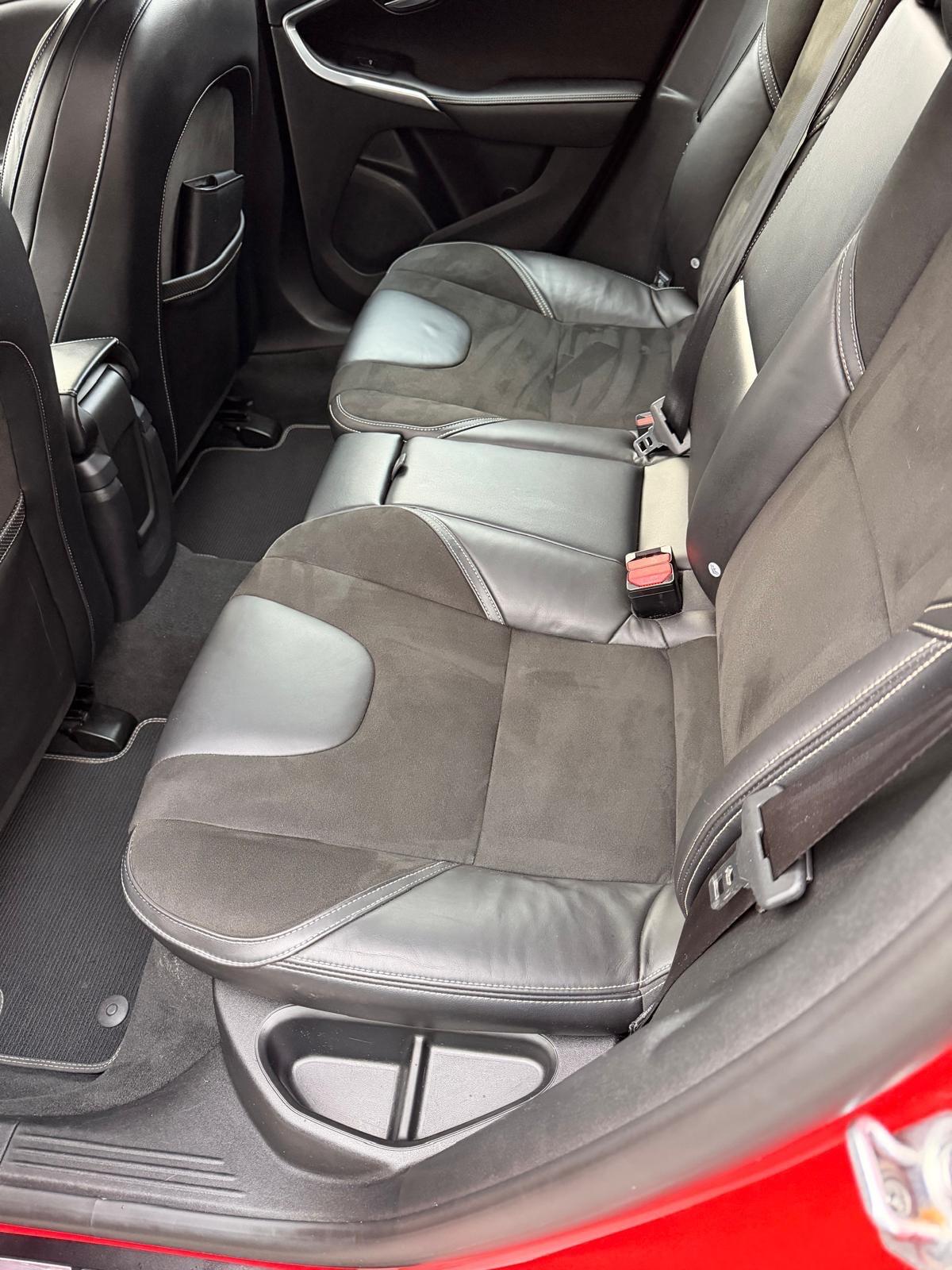 Used Volvo V40 2015 for sale - 76855764: Photo 11