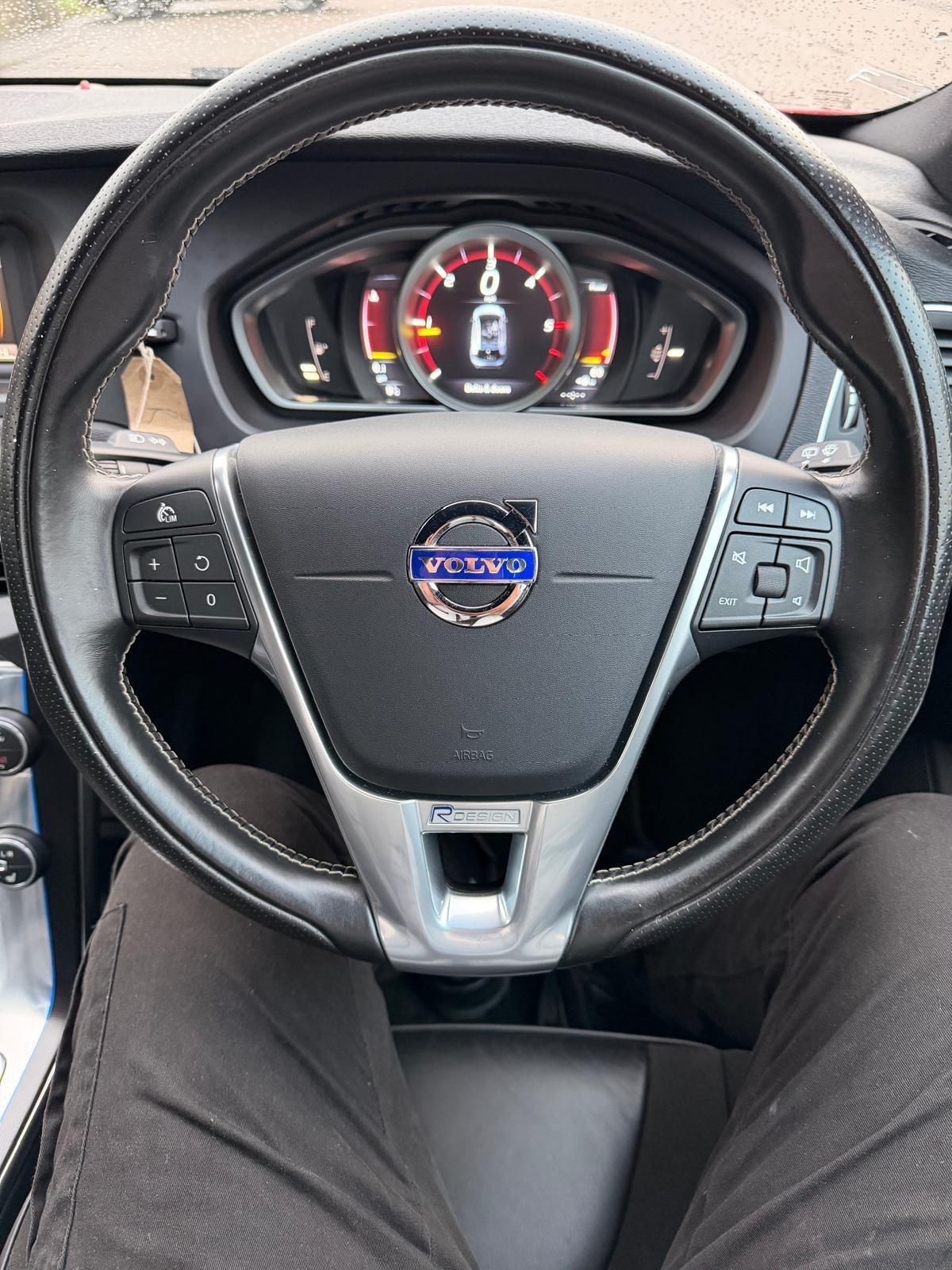 Used Volvo V40 2015 for sale - 76855764: Photo 12