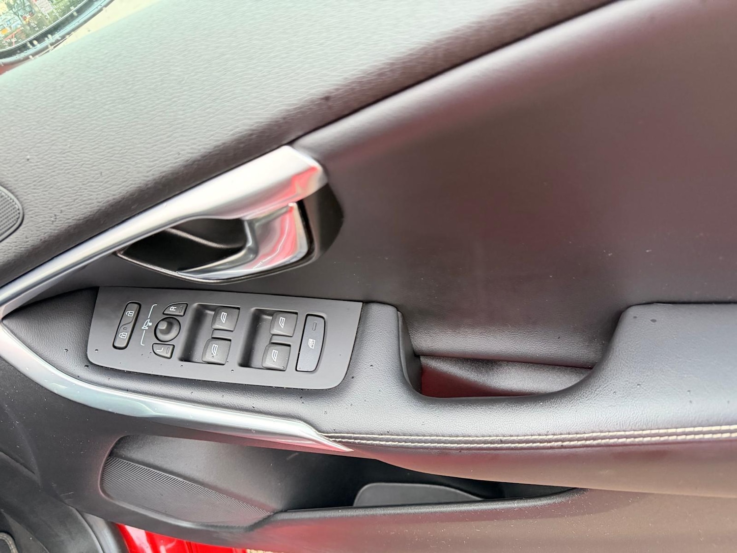 Used Volvo V40 2015 for sale - 76855764: Photo 14