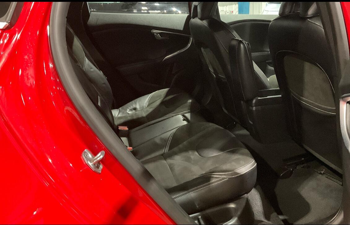 Used Volvo V40 2015 for sale - 76855764: Photo 3