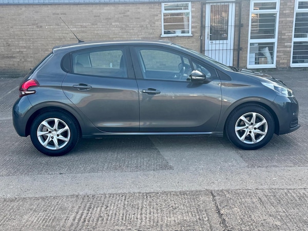 Used Peugeot 208 2016 for sale - 74750992: Photo 15