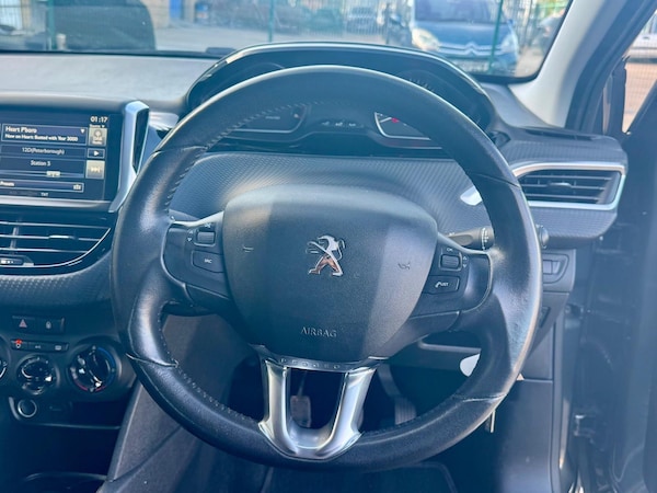 Used Peugeot 208 2016 for sale - 74750992: Photo 16